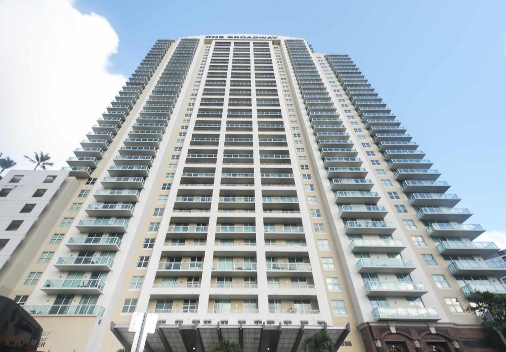 Dharma Home Suites Brickell Miami At One Broadway Exterior foto