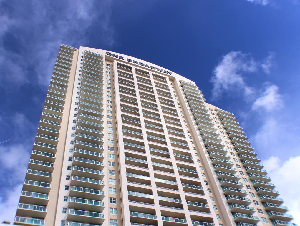 Dharma Home Suites Brickell Miami At One Broadway Exterior foto